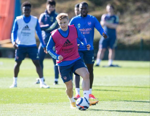 LOL直播-欧超杯清晨再迎强敌，新疆广汇防线松动，主帅态度——更衣室稳定，纪律约束更严格(欧超杯2024亚特兰大最新消息)